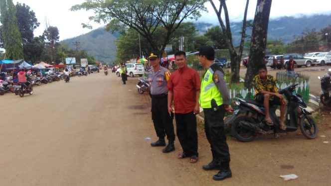 
					Cegah Kemacetan Depan Pasar Wawondula, Polisi Lakukan Penertiban