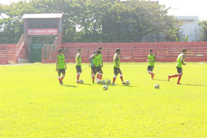 
					Jelang Kontra PSMS Medan, Pelatih PSM Minta Pemain Lebih Fokus