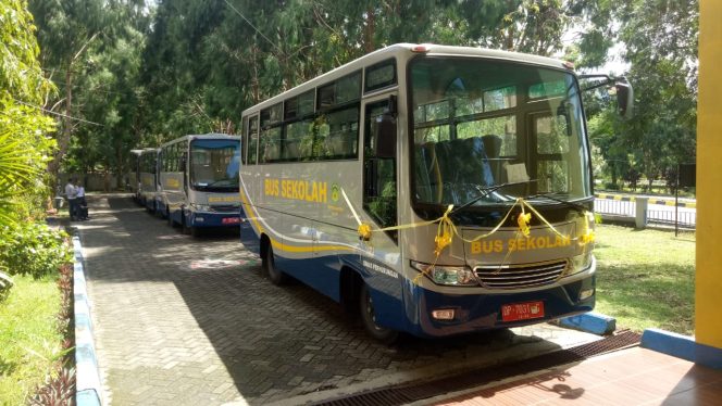 
					8 Armada Baru Bus Sekolah di Lutim Siap Antar Jemput Anak Sekolah
