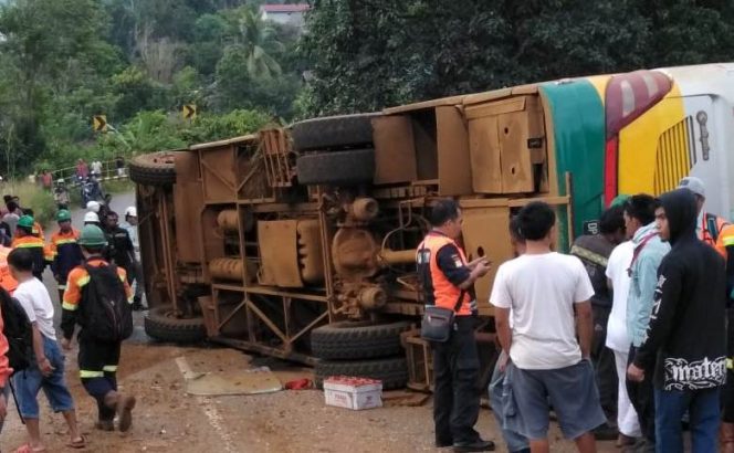 
					Video dan Foto : Kecelakaan Bus Karyawan Vale