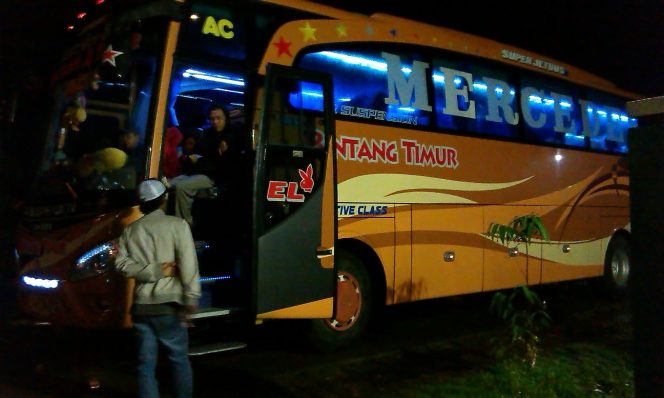 
					Kadishub Lutim Hentikan Operasional Bus dan Kapal Penyeberangan Selama Sebulan