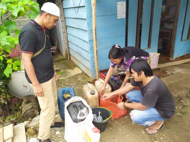 
					Ops Penertiban Miras di Mangkutana, Polisi Amankan Ratusan Liter Miras Tradisional