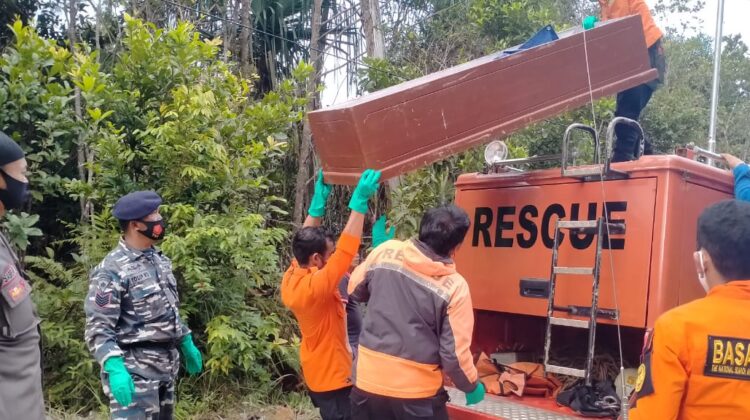 Peti Jenazah Ditemukan di Desa Harapan Tak Bertuan
