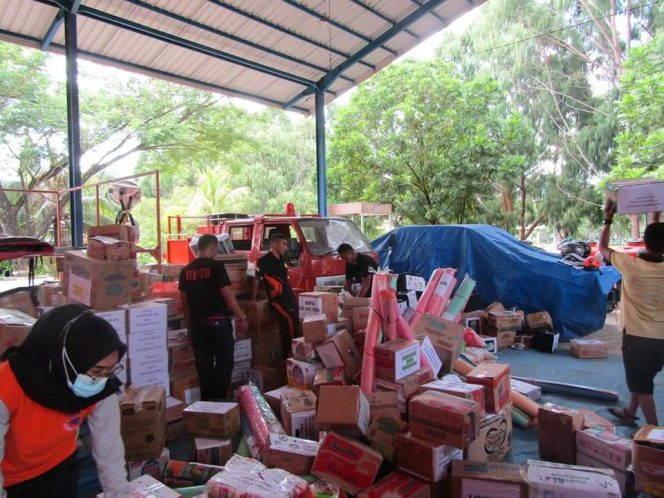
					Sekda Luwu Timur Lepas Bantuan Sembako Untuk Korban Bencana Sulbar