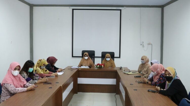 Saling Kenal Antara TP PKK Lutim Dengan IKVI Melalui Zoom Meeting