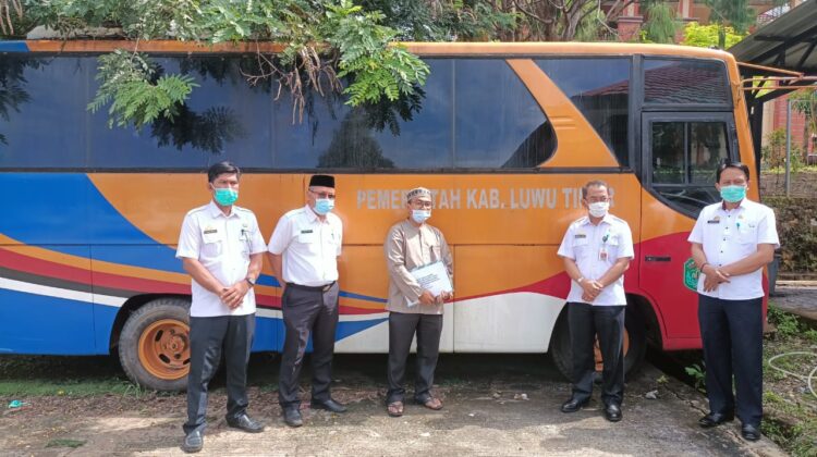 Lagi, Dua Yayasan di Lutim Dapat Mobil Operasional Dari Pemda