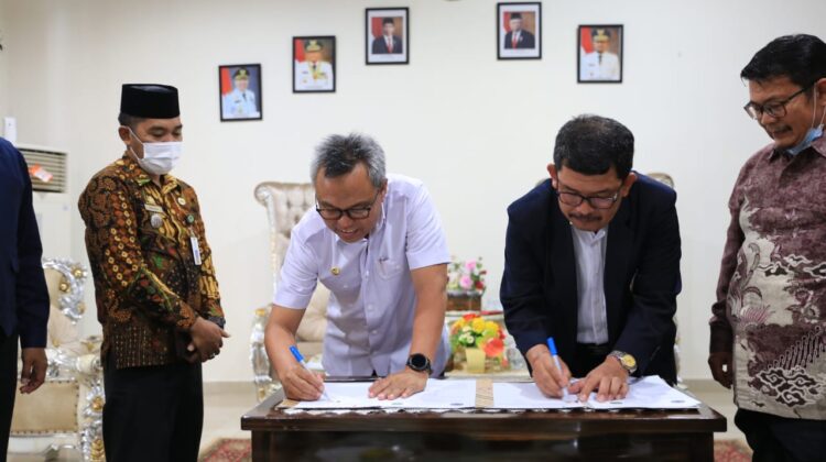 Peningkatan di Sektor Pendidikan, Pemkab Lutim Kerjasama Dengan UM Palopo