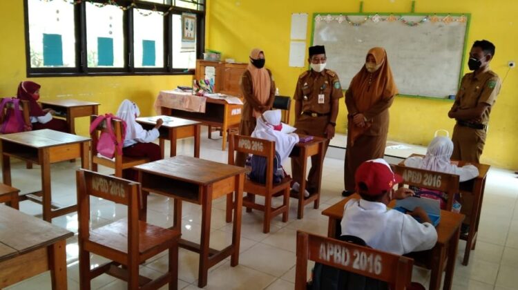 PTM di Lutim Konsisten Terapkan Protkes