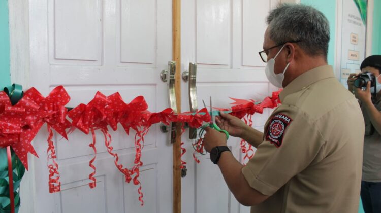 Bupati Lutim Resmikan Dua Pustu di Kalaena