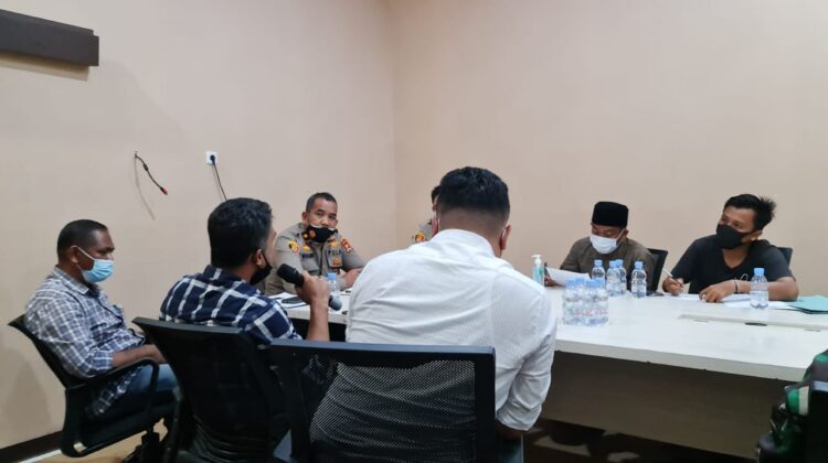 CLM Jawab Tuntutan Aksi Demo Warga Pongkeru