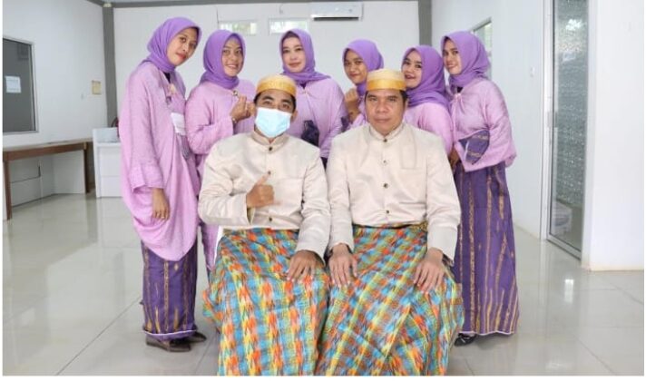 FOTO : ASN di Lutim Berpakaian Adat Setiap Tanggal 10