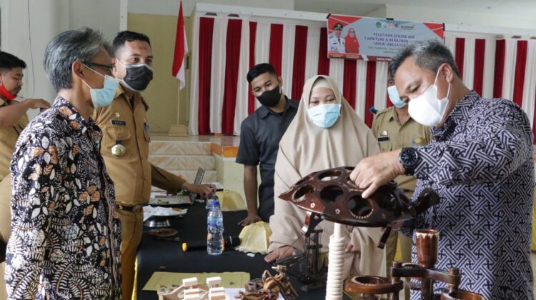 Pelatihan IKM Dinas Transnakerin Luwu Timur