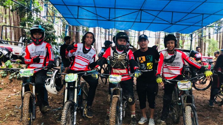 Atlet ISSI Lutim Sabet 4 Medali Pada Latber Panorama Gravity Race