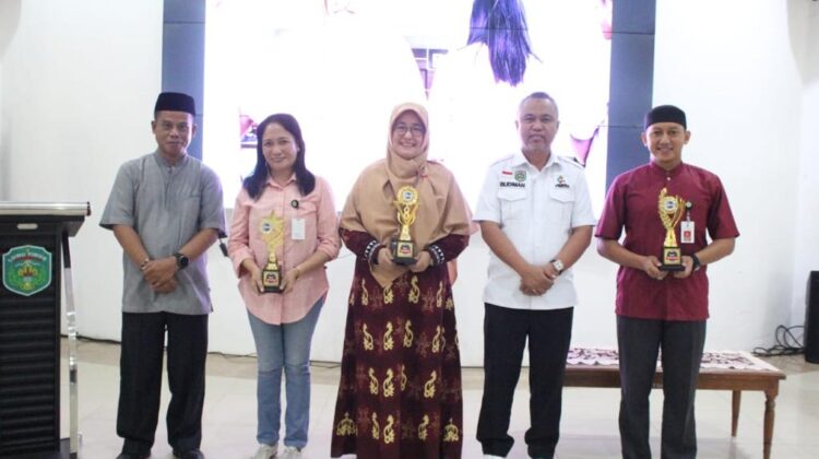 Toastmasters Meeting Pekan Ke-10, Tiga Pejabat Raih Predikat Terbaik