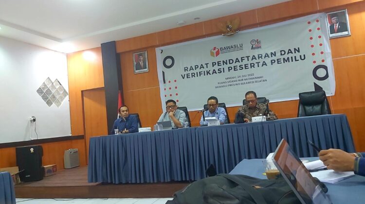 Bawaslu Sulsel Mengadakan Persiapan Pengawasan Pendaftaran dan Verifikasi Parpol