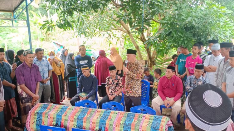 Bupati Luwu Timur Lepas Jenazah Orang Tua Kerabatnya
