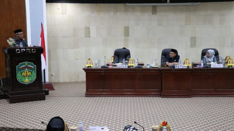 Bupati Lutim Jawab Pandangan Umum Fraksi DPRD Terkait Ranperda Pertanggungjawaban APBD 2021