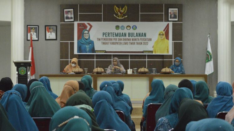Sufriyati Ajak PKK dan DWP Perkenalkan Produk UMKM dan IKM Pada Lutim Expo 2022