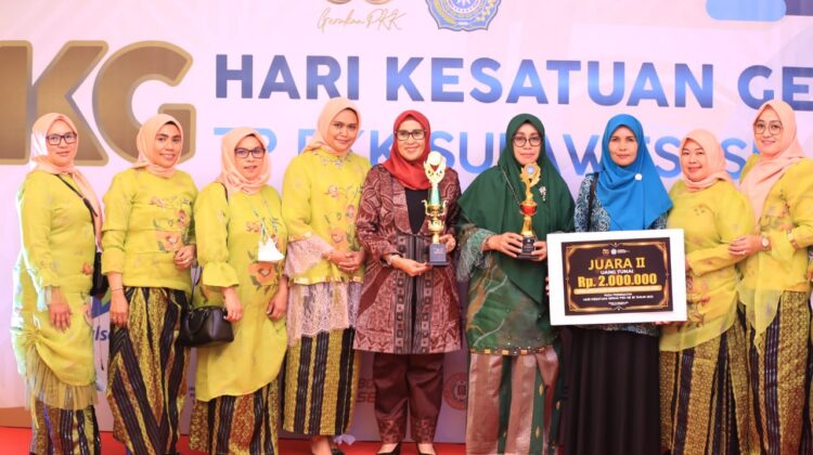 TP PKK Lutim Sabet Dua Penghargaan Pada HKG PKK ke-50 Sulsel