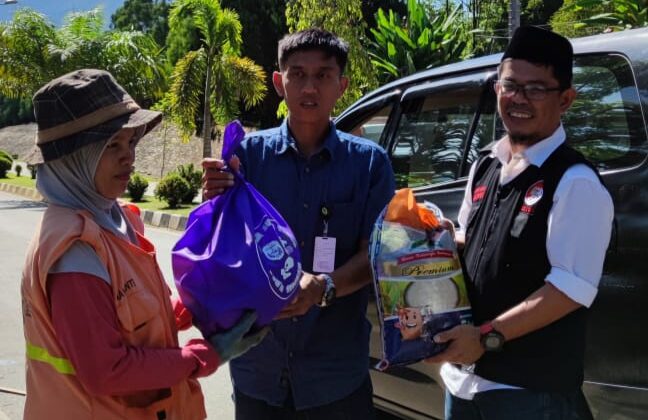 Masuk Pekan ke-58, Gerakan Luwu Timur Jumat Sedekah Masih Tetap Konsisten