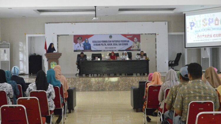 Asisten Administrasi Buka Sosialisasi Peningkatan Partisipasi Perempuan Dibidang Politik, Hukum, Sosial dan Ekonomi