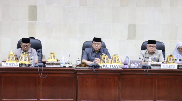 DPRD Lutim Gelar Rapat Paripurna Pandangan Umum Fraksi Terhadap Ranperda Perubahan APBD 2022