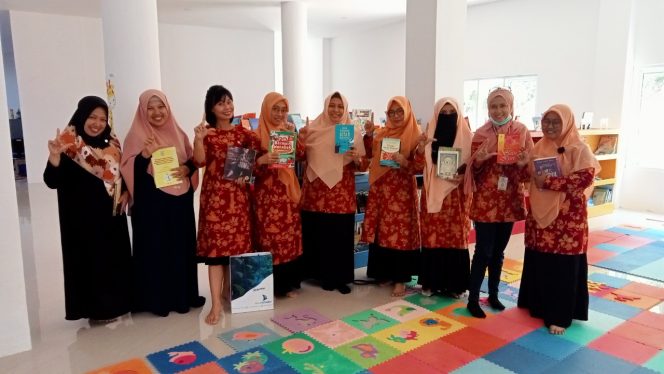 
					DWP Inspektorat Donasi Buku Ke Perpustakaan Daerah Luwu Timur