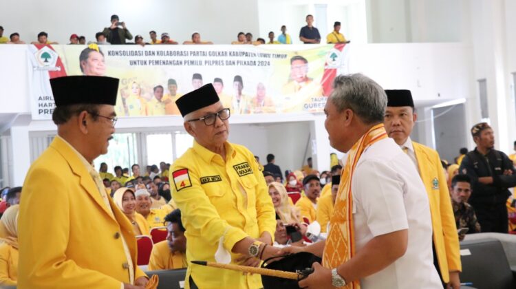 Bupati Budiman Hadiri Pelantikan DPD Partai Golkar Kabupaten Luwu Timur