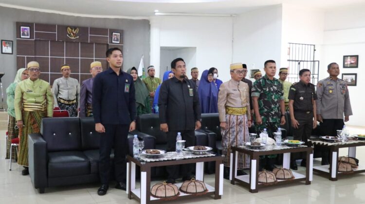 Sekda Lutim Bersama Forkopimda Ikuti Peringatan HUT Sulsel Secara Virtual