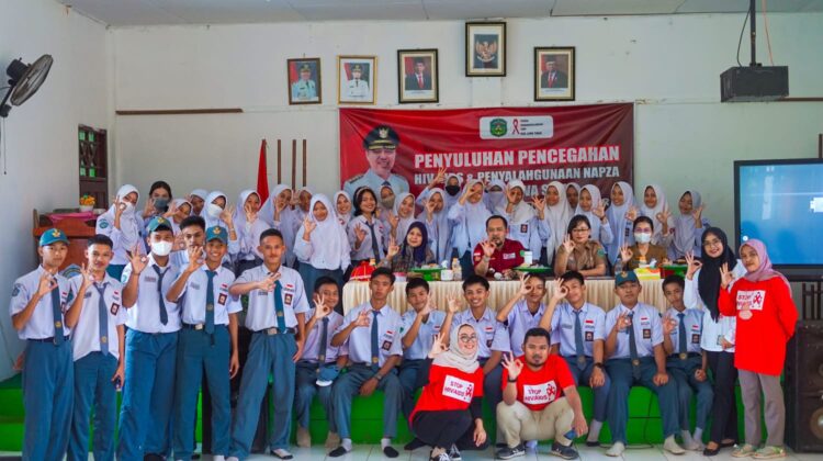 Gandeng KPA, Pemkab Lutim Gelar Penyuluhan Pencegahan HIV AIDS Penyalahgunaan NAPZA Bagi Pelajar SMA