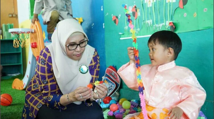Sufriaty Tekankan Lima Layanan Wajib Untuk Tenaga Pengajar