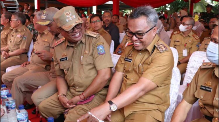 Bupati Luwu Timur saat menghadiri panenj raya KODAM XIV Hasanuddin