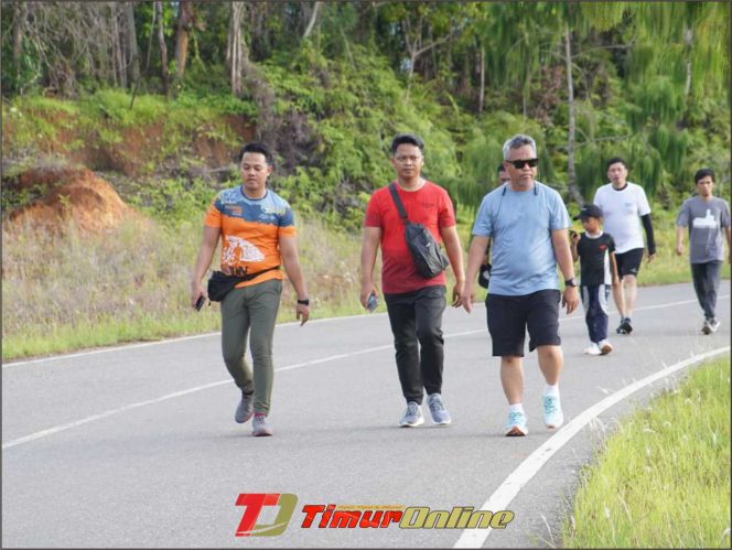 
					Manfaatkan Jogging, Bupati Lutim Tinjau Pembangunan RTH BBG