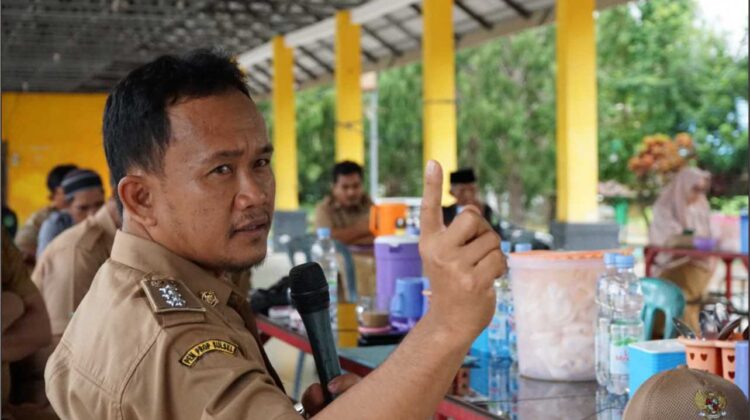 Camat Malili, Nasir