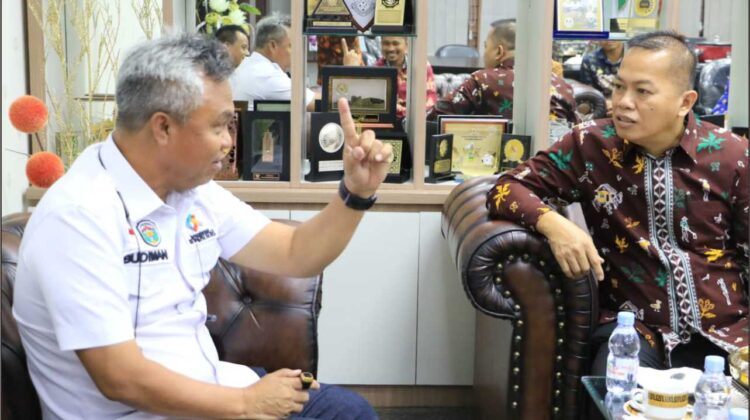 Tindaklanjuti PKS Terkait Peningkatan SDM, Bupati H. Budiman Bertemu Dekan FH Unhas