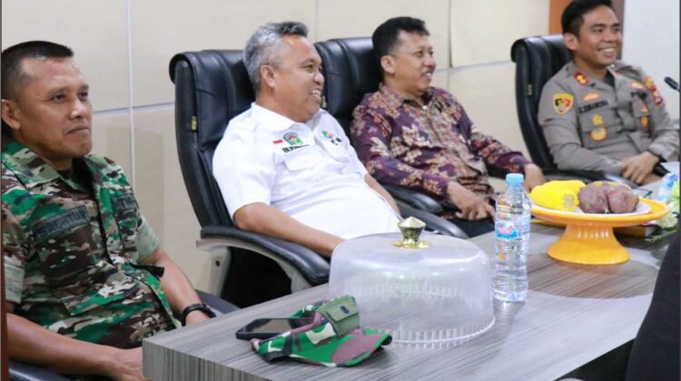 Bupati Bersama Forkopimda Lutim Ikuti Rakor Penanganan Pemulihan Ekonomi dan Inflasi Secara Virtual