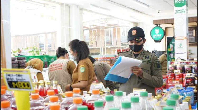 Tim Terpadu Temukan Mamin Tidak Layak di Pasar Malindungi Sorowako