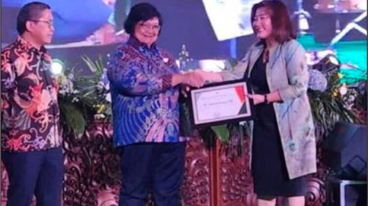 Vale Terima Penghargaan Dari KLHK Tahun 2023