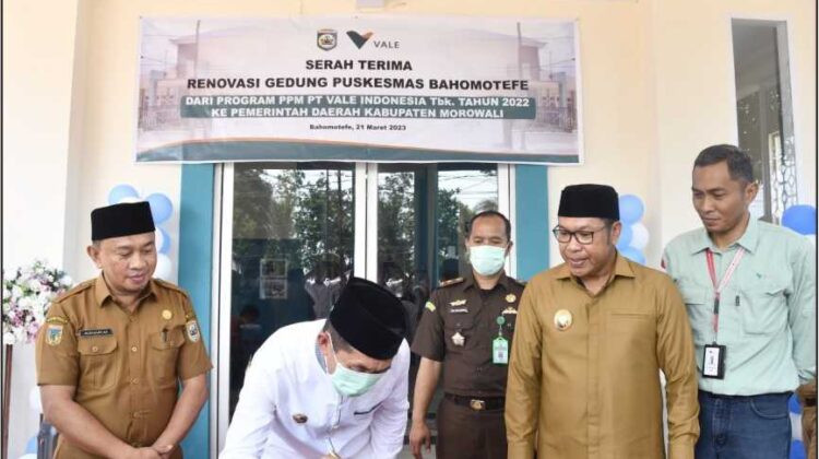 PT Vale serah Terima Renovasi PKM Bahomotefe ke Pemda Morowali