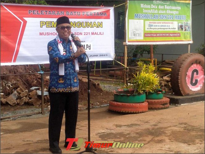 
					Bupati Lutim Tandai Pembangunan Musholla SDN 221 Malili Bantuan PT. CLM