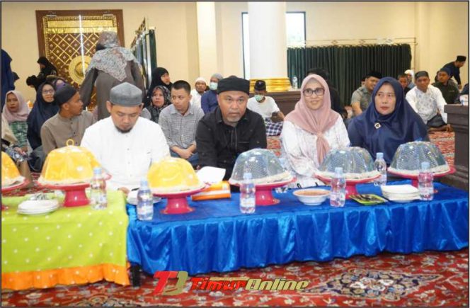 
					Bupati bersama Istri Ikuti Kajian dan Ruqiyah di Mesjid Al-Ukhuwah Tapuondau Sumasang