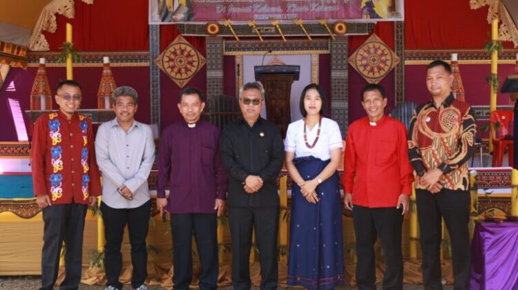 Bupati Budiman Hadiri Peresmian Gedung Gereja Toraja Jemaat Buyuntana Klasis Kalaena