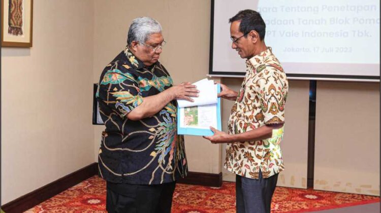Gubernur Sultra Serahkan SK Penetapan Lokasi kepada Manajemen PT Vale