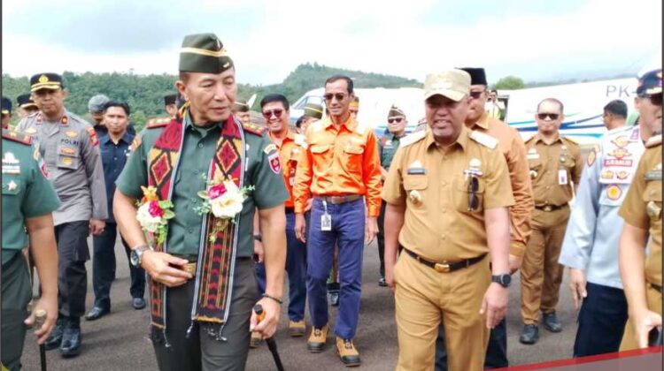 FOTO : Selamat Datang Pangdam XIV Hasanuddin di Luwu Timur