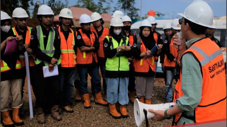 Perkuat Pengalaman Belajar Praktik Pertambangan Berkelanjutan, Mahasiswa USN Kolaka Kunjungi Site PT Vale IGP Pomalaa