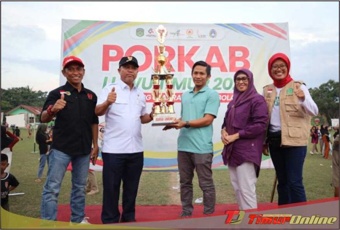 
					Bupati Tutup Porkab 2023, Tomoni Juara Umum