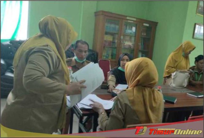 
					Tim Komite Kredensial Dinkes kabupaten Luwu Timur Lakukan Kredensial Pada Tiga Profesi di Puskesmas Mangkutana