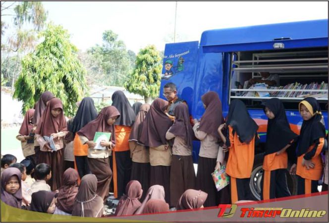 
					DPK Lutim Lakukan Perpustakaan Keliling pada 2 SDN di Mangkutana