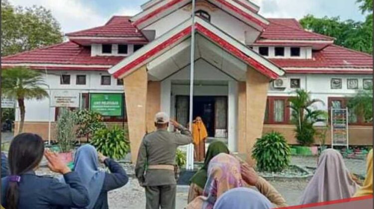 Pemcam Kalaena Tekankan Disiplin Kerja Bagi Aparat