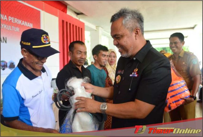 
					527 Nelayan di Lutim Dapat Bantuan Sarana dan Prasarana Perikanan